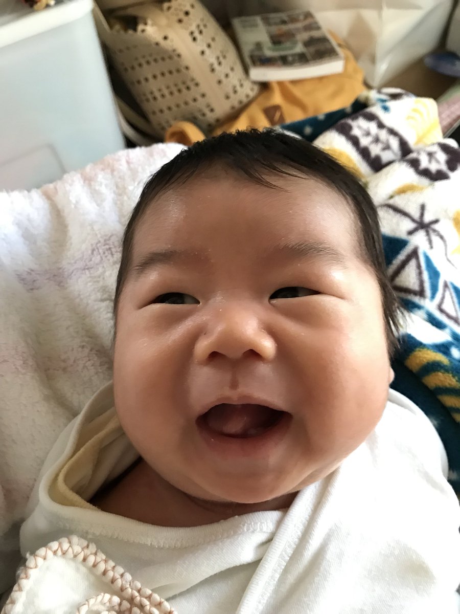 赤ちゃんの笑顔