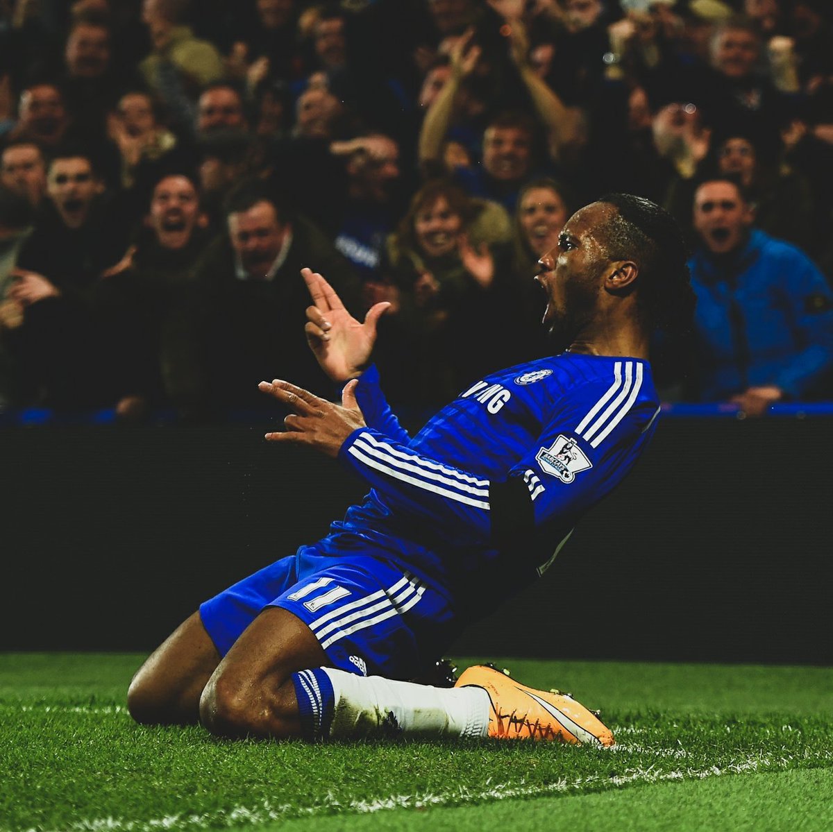 Ronnie チェルシーのレジェンド ディディエ ドログバは今季限りで引退します 11 12 Cl決勝 バイエルン戦でのヘディングゴールは今でもハッキリと覚えています