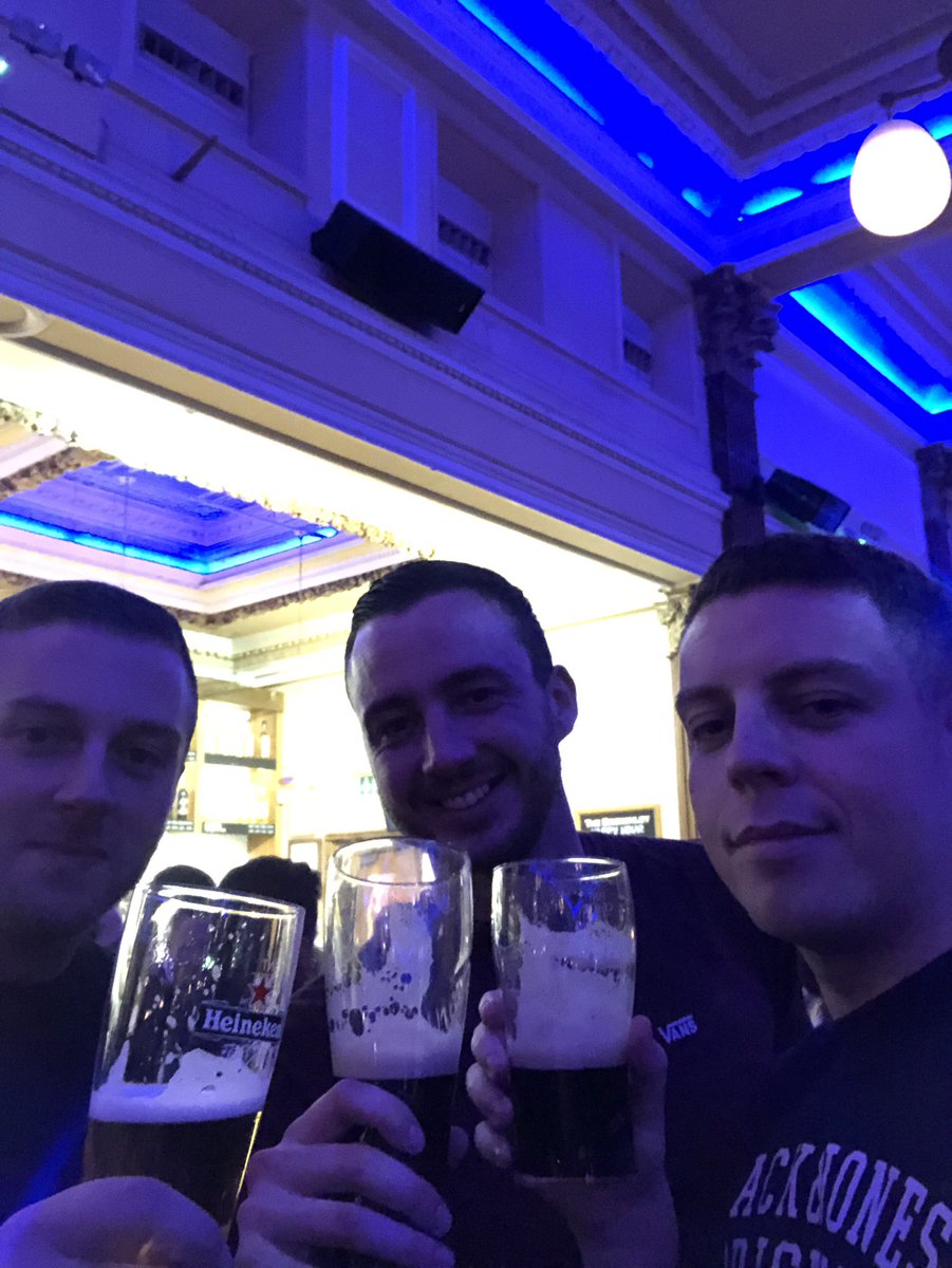 Me <a href="/metroshefsam/">Sam Hodgson</a> <a href="/metroshefadam/">Adam</a> <a href="/metroshef/">Metro Finance</a> are having a quick business meeting before tomorrow’s @helptobuyEaSE event!! Cheers.