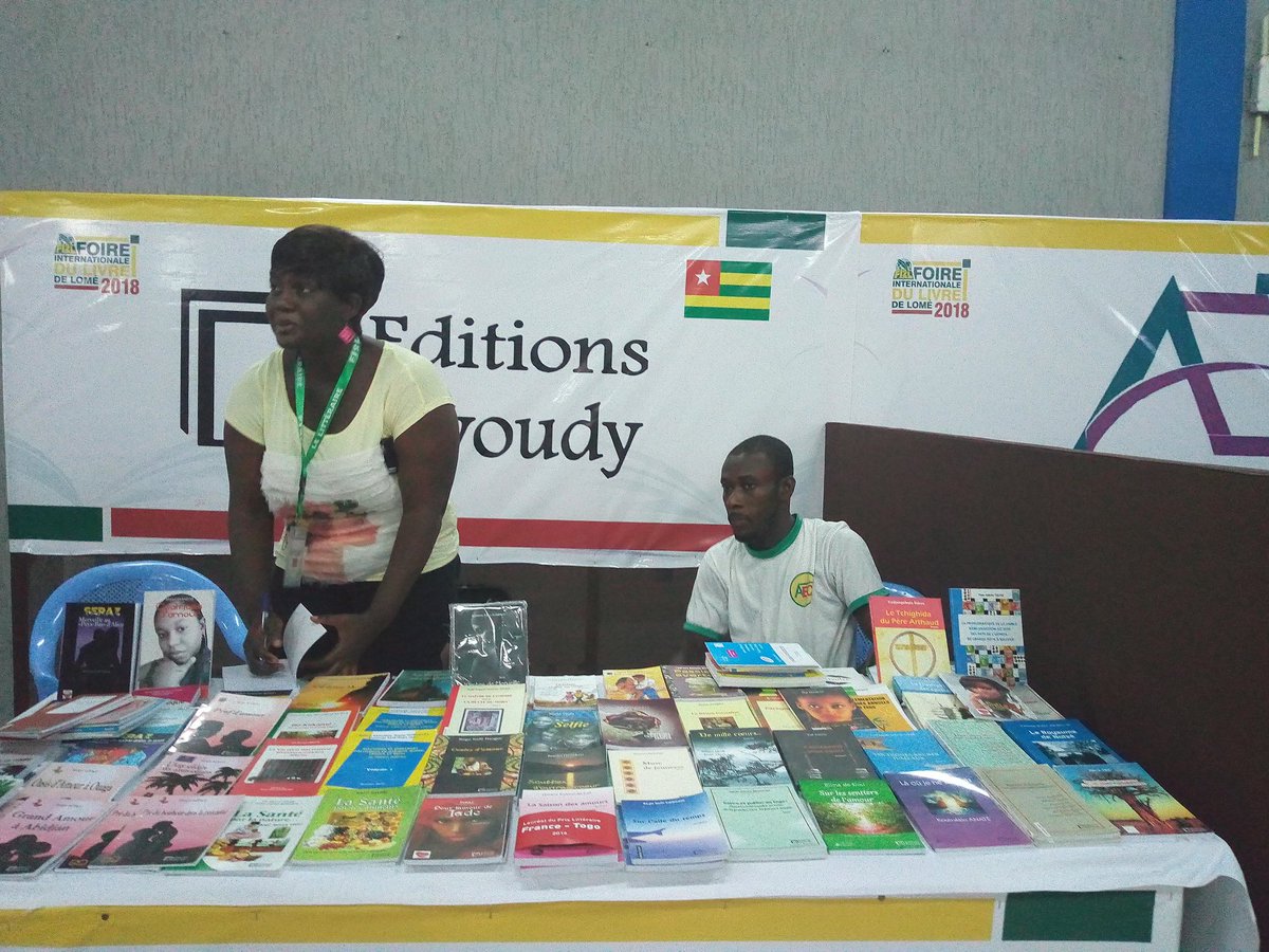 BOOKCONEKT.COM tweet media