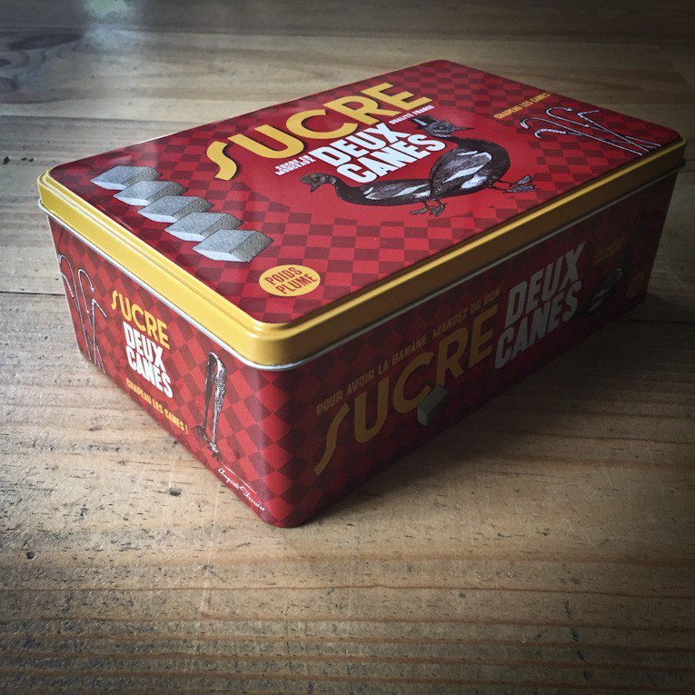 Envie de retrouver les bons mots d'Auguste Derrière même dans votre cuisine ?
Découvrez les boîtes métal qui égayeront vos matinées !
➜ augustederriereboutique.fr/35-boites-metal