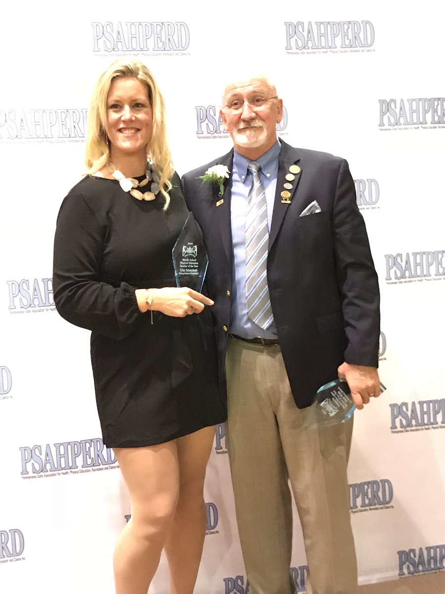 janet_adlam's tweet photo. Congratulations Erika Schwanbeck PA Physical Education Middle School Teacher of the Year! @elee12319 https://t.co/Oqn8aCyriT