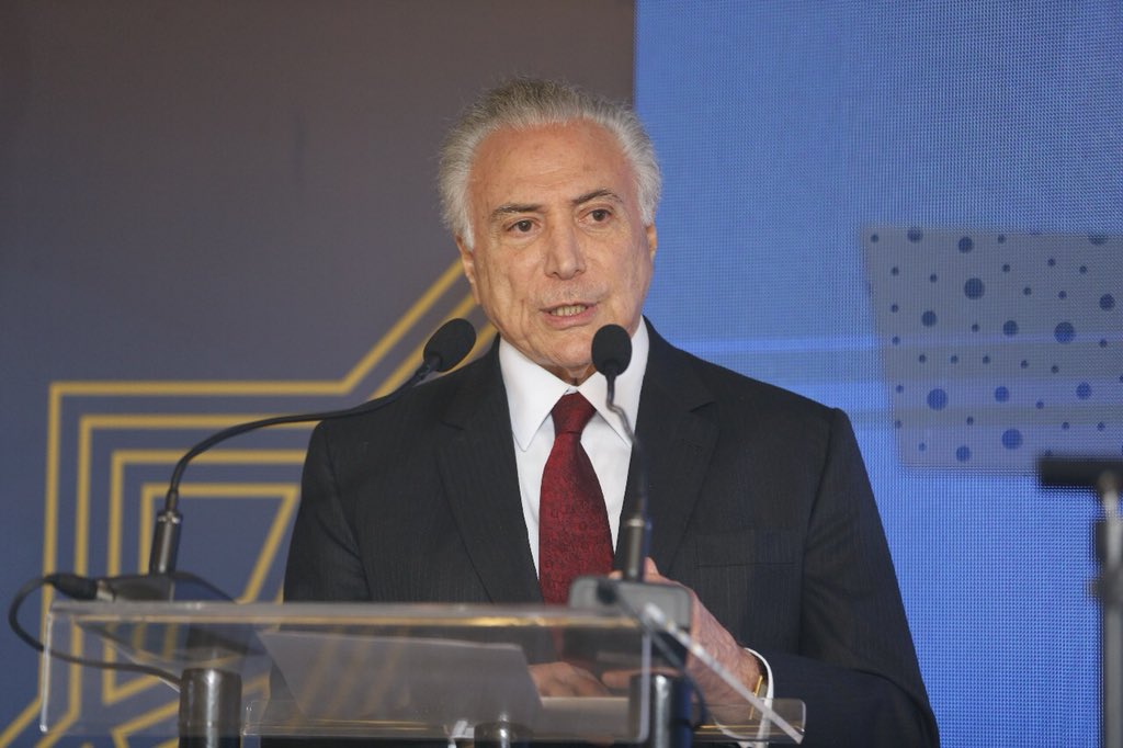 MichelTemer's tweet photo. Participei hoje de jantar oferecido pela Câmara de Comércio Árabe-Brasileira. Agradeço a homenagem. É sempre um prazer rever os amigos. O Brasil é um grande amálgama, é uma grande união. A comunidade árabe e tantas outras contribuíram para fazer do Brasil este extraordinário país https://t.co/CmMVwsXsjO
