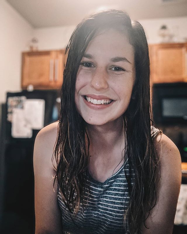 geeko_friendly's tweet image. Six days ago I wore an oversize sweater, leggings, and boots out on the town (jk, just to the grocery store) and was comfortable. Today I walked my dogs in a tank top and running shorts and was sweating... *THIS* is Georgia! 😂
.
.
In other news, I le… ift.tt/2SYh2zb