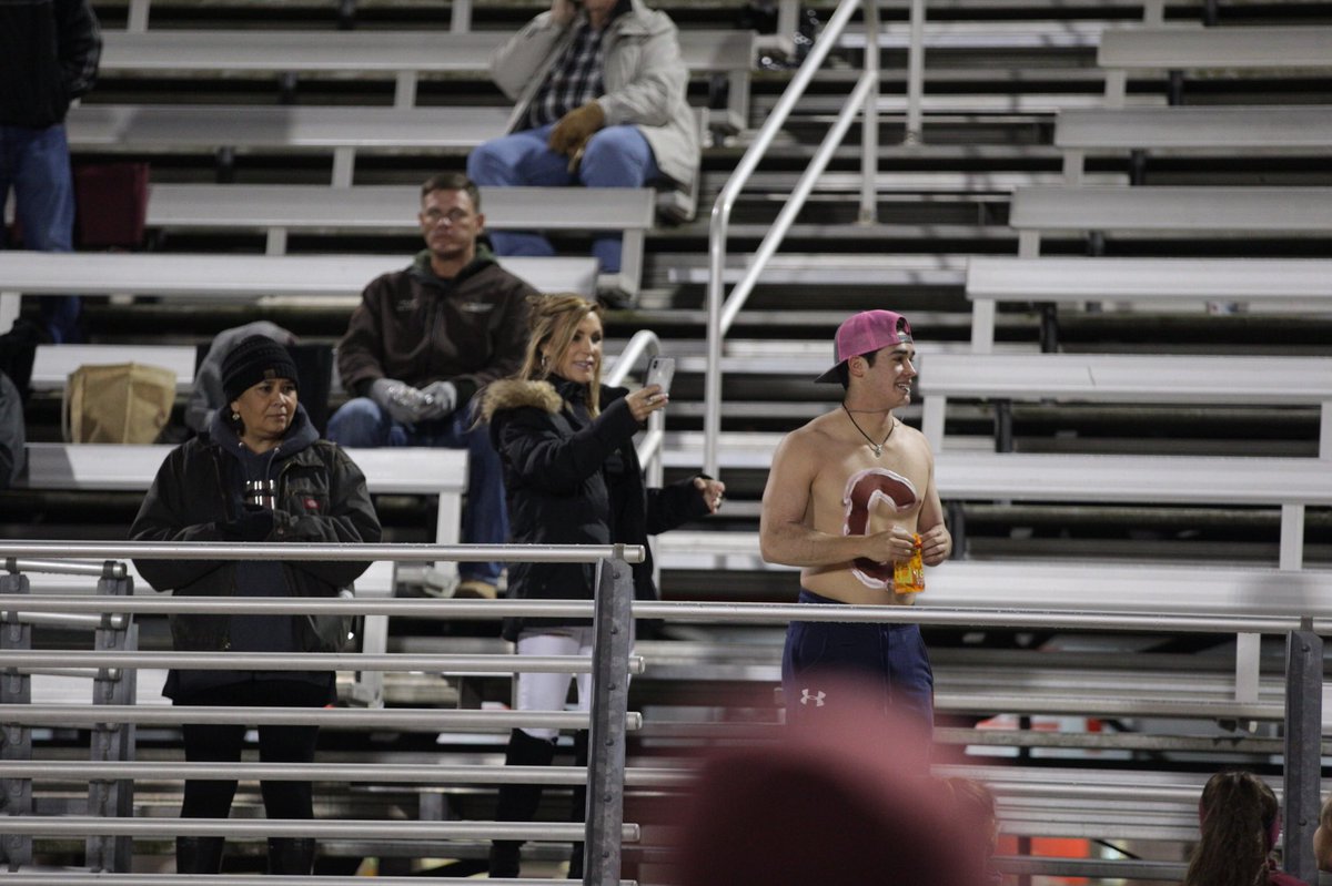Rach_Clow's tweet image. It’s a chilly night but these ultra fans have pleaded to be shirtless for the entire @CalallenCats game against Port Lavaca Calhoun at Phil Danaher Field at Wildcat Stadium.  Be sure to folo @callersports and 
bit.ly/2MJRwhX #stxhsfb
