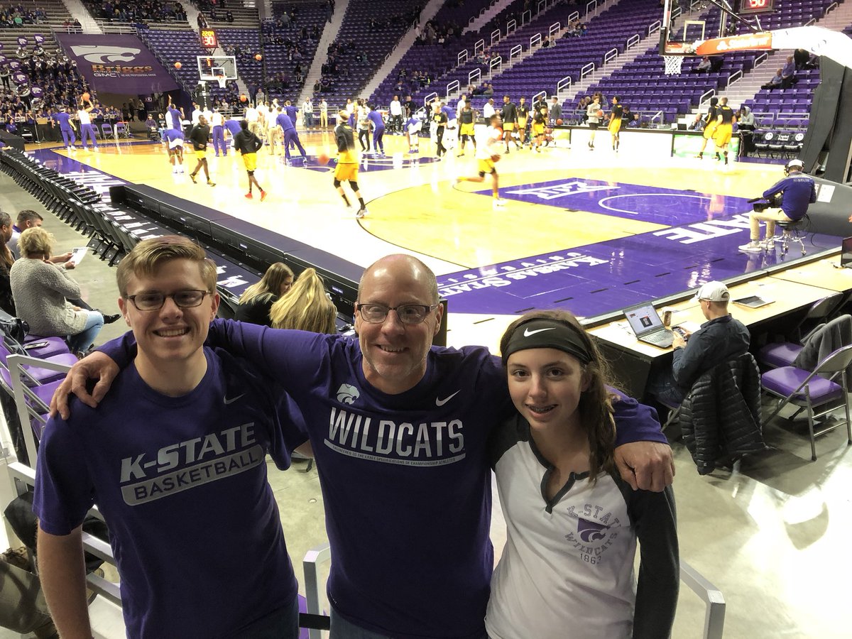 EMAWJeff's tweet image. Go Cats!  #Kstategameday