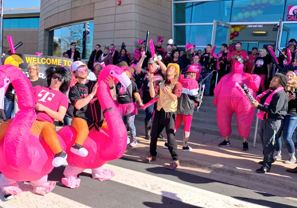 CallieField's tweet image. Loved finishing up this #TexTalks tour with our talented Team of Experts in Colorado. Thanks @robls1978 and @Dan_DiGirolamo for hosting an impressive day!