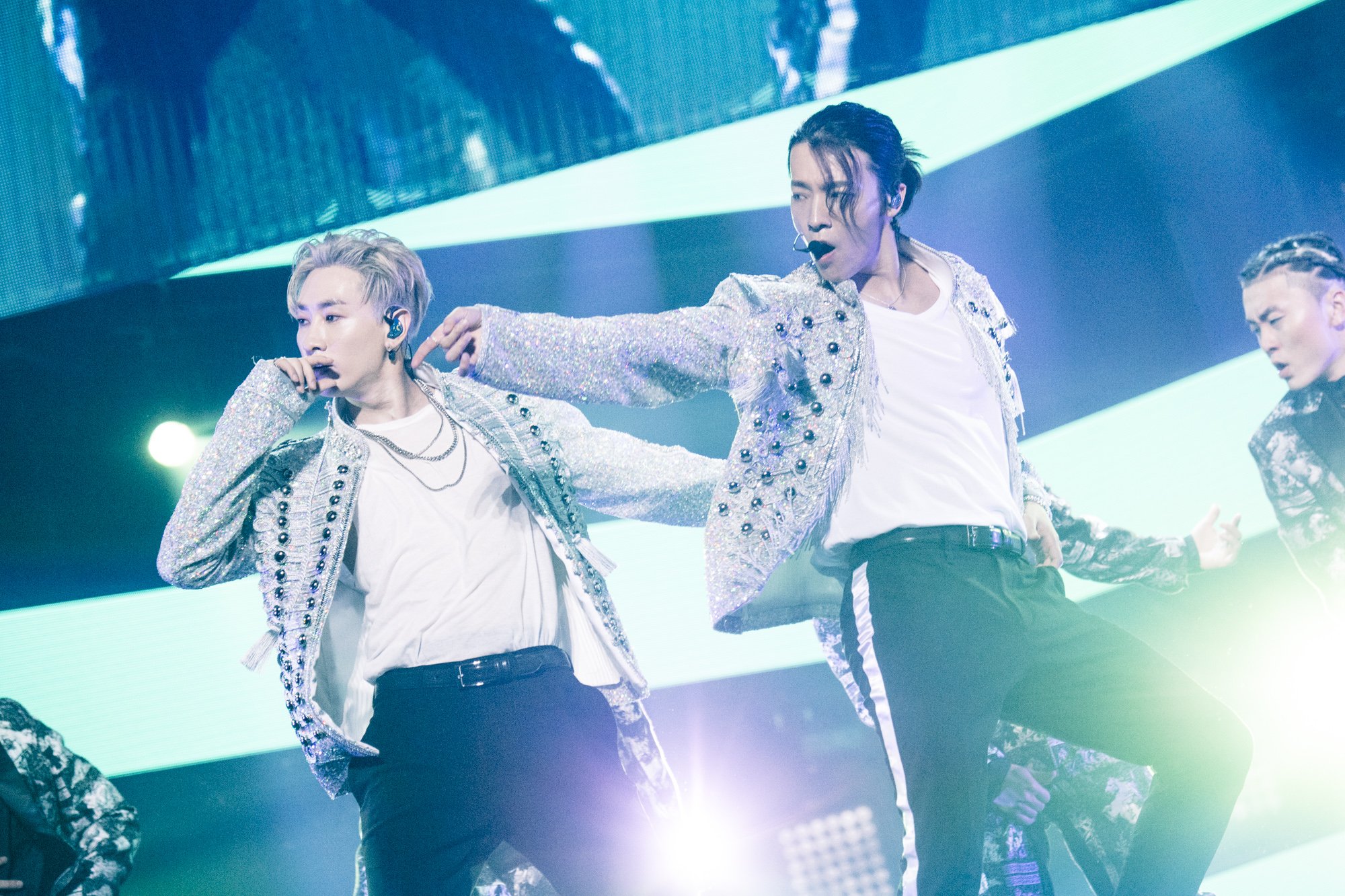 SUPER JUNIOR ウニョクサインボール D&Eコンサート STYLE SUPER JUNIOR-D＆E、ファンからのサプライズに涙「このツアーは