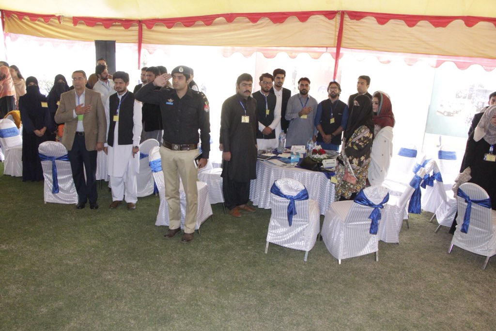 KP_Police1's tweet photo. Session is also aimed at bridging gap between KP Police &amp; Youth mainly students, class mostly ignored in past. Session is conducted by #Peshawar CCPO himself, he highlighted performance of KP Police, new initiatives launched in recent times, and future plans

#PYIPeshawar https://t.co/MC4fKk7DpG
