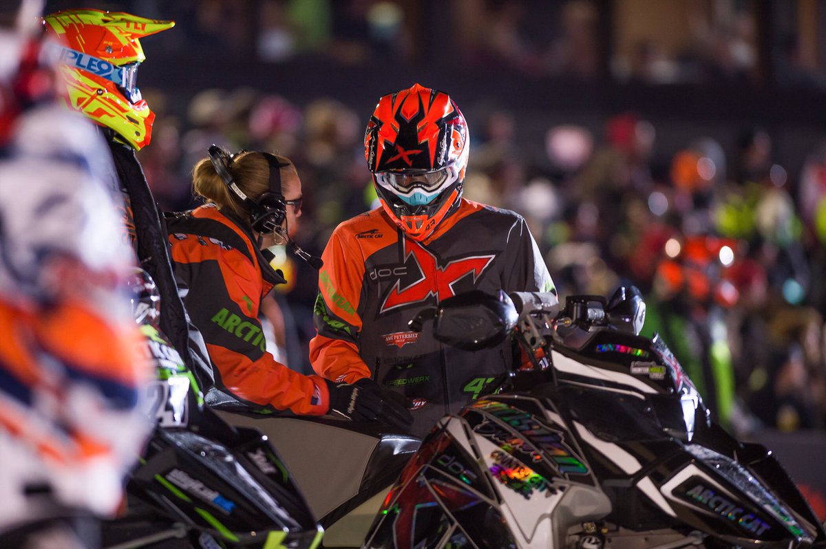 Country Cat tweet media