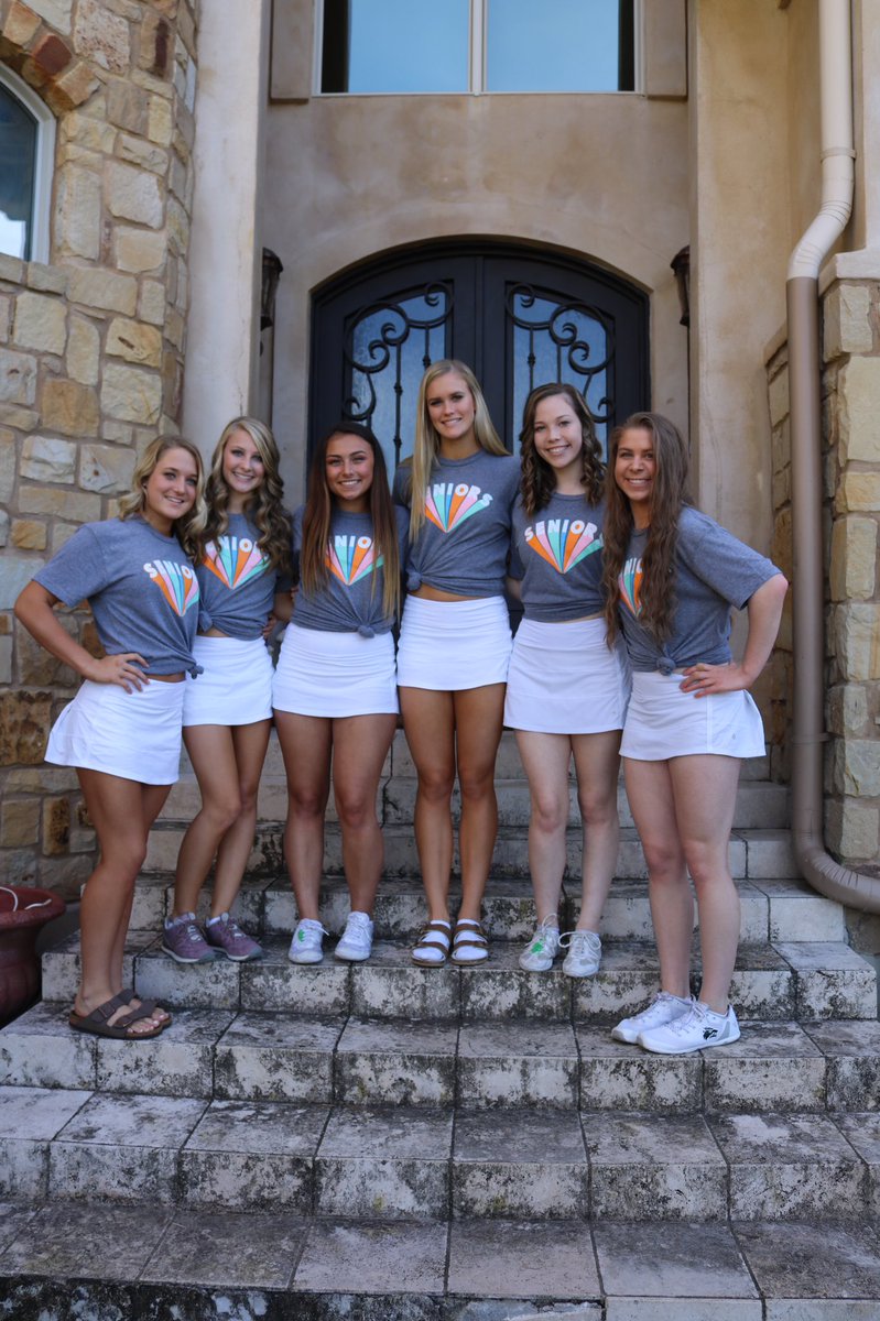 CarlieDill's tweet image. cpfb dictrict has come to a close let’s make this playoff season last #cppride