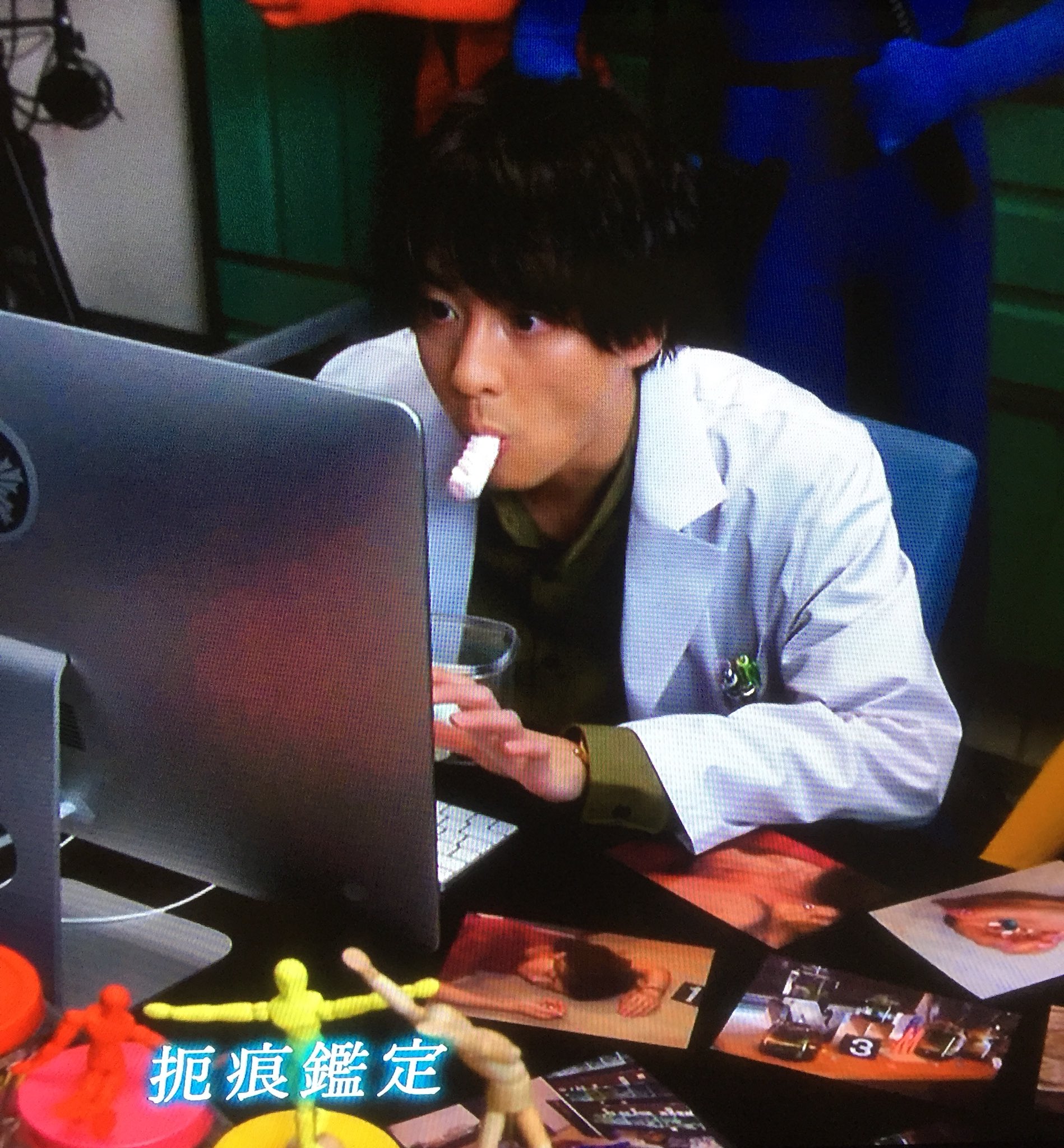 ありとなし 再放送と今シーズンの 科捜研の女 を見ているが 見逃した新撰組見立て殺人回見れた 相棒や科捜研 は何度も再放送してくれるから 途中飽きて再びハマっても見れるんで助かる 今は呂太くんに癒され中 今週は楽しみがたくさん あとは世にも