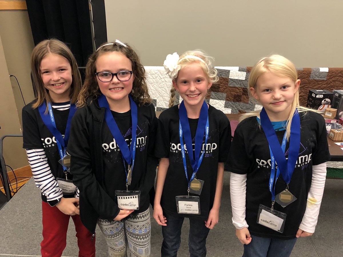 PaulHill_io's tweet image. Tonight our #CodeCamp2018 committee had the opportunity to thank @STEMUtah &amp;amp; tech leaders in our community for their support of CS education in Washington County #UtahTech