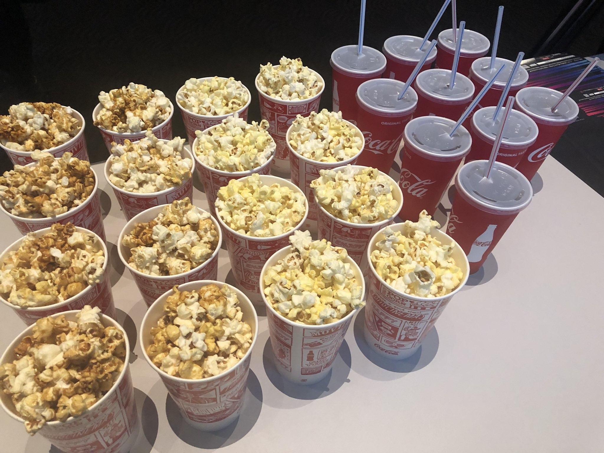 Tohoシネマズ学生映画祭 On Twitter: "ただ今、Tohoシネマズららぽーと横浜にてコカ・コーラとポップコーンを無料でご提供中！！！ 映画鑑賞に  #Popcoke と共にいかがですか！！ #Popcoke #Tohoシネマズ学生映画祭 Https://T.co/78O5Zwuzoh" /  Twitter