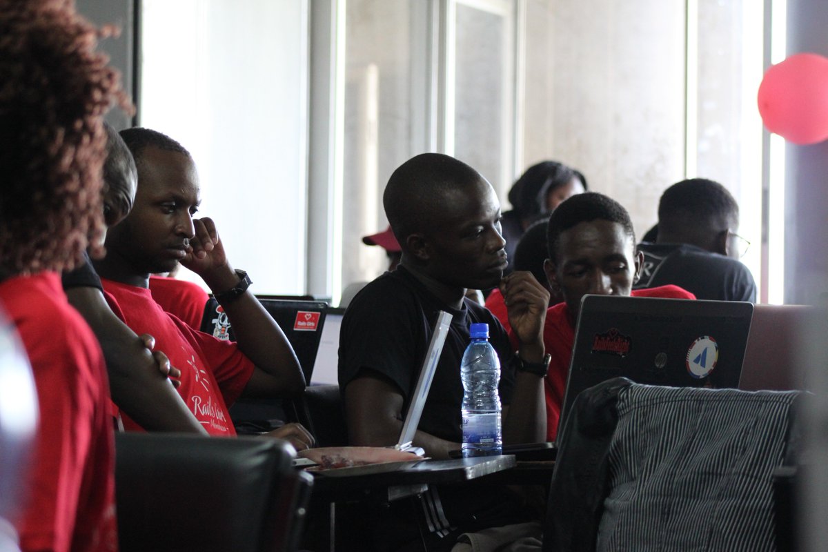 railsgirls_msa's tweet image. Also from #Railsfeelsright Coaching other beginners today. #4 Coach @Kamau_NT #RailsGirlsMsa #CodingGems