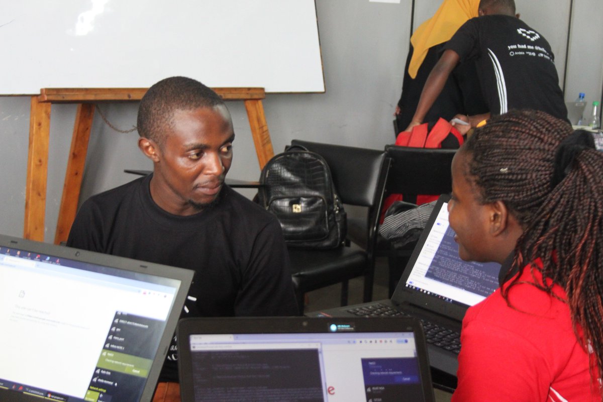 railsgirls_msa's tweet image. From #Railsfeelsright Coaching other beginners today. #3 Coach @Ndegwa_JM #RailsGirlsMsa #CodingGems