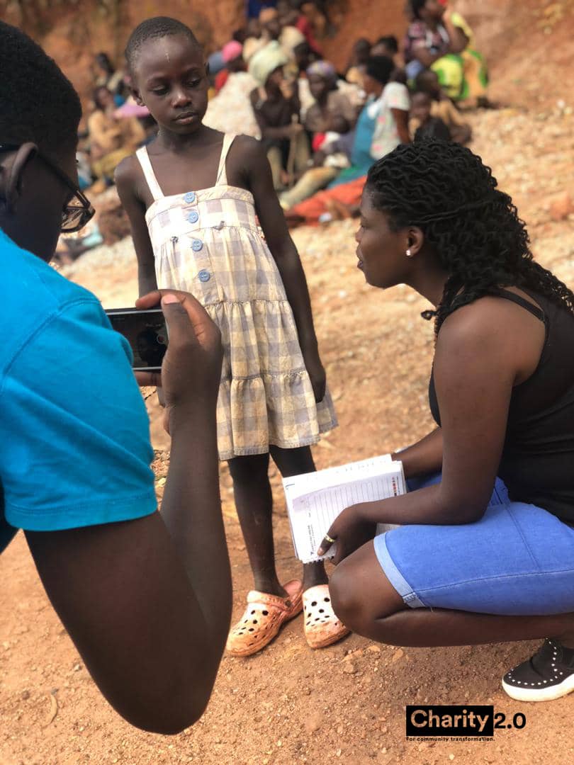 CharityProject2's tweet photo. Happiness doesn't result from what we get, but from what we give. These children need our help so that they can be in school. #charityproject @TotallyKlouds @ian_samma @steph8_98 @TheWordSmith256 @UNICEFUganda  @TEMIMUTYABA @JaliahMayali @roland_atuheire https://t.co/qeOf0v7iMM