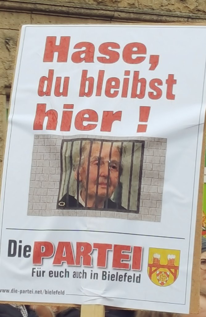 Happy birthday, Uschi 😉😏
#bi1011 #nonazis #nonazinovember