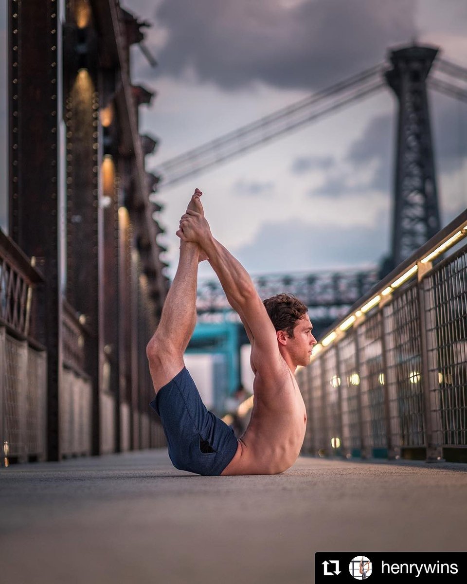 Bikram_Metepec's tweet photo. #Danurasana #arco #yogapose #yogaposture #alignment #kick #LookUp #RollForward
https://t.co/T0YxoPNXxy
#BikramYoga #yoga #yogapractice #yogaclass #yogamen #yogahealth #yogalife #yogalove #beautiful #yogachangesyou #photography #fitness #yogainspiration #yogabody #YogaMx https://t.co/PCHc2zRLLJ