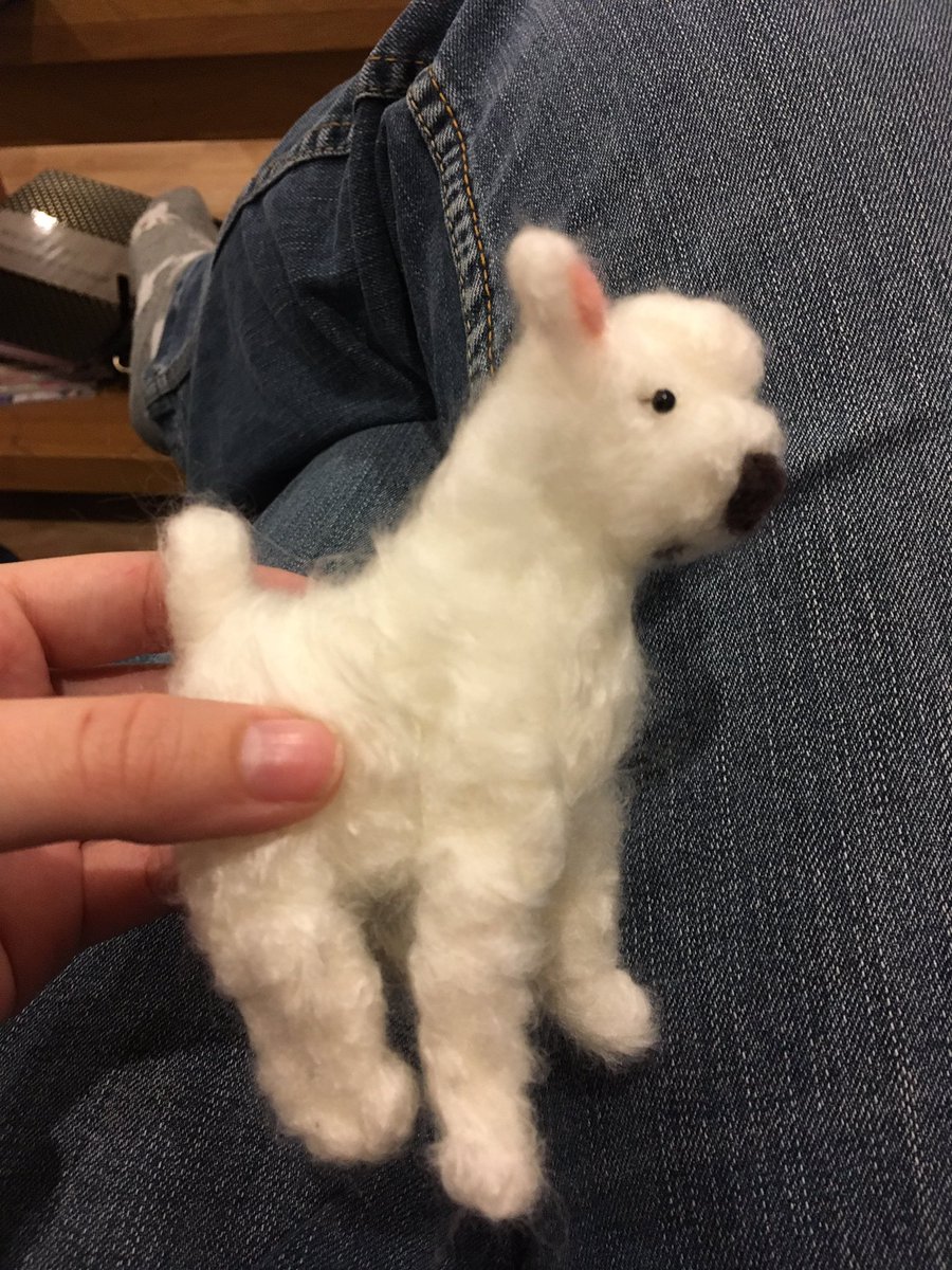 offord_kimberly's tweet photo. First time felting some llamas dint turn out too bad .... https://t.co/R03zHQaIS5