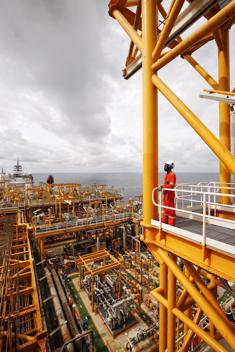 damiensteffan's tweet photo. Cerimónia de inauguraçáo do #Kaombo, with @jlprdeangola and @PPouyanne CEO of @Total
Kaombo Norte and Sul will boost output in #Angola and strenghten our ties with the country
🇦🇴 🇫🇷
#oilandgas #offshore #FPSO https://t.co/xes390dbaJ