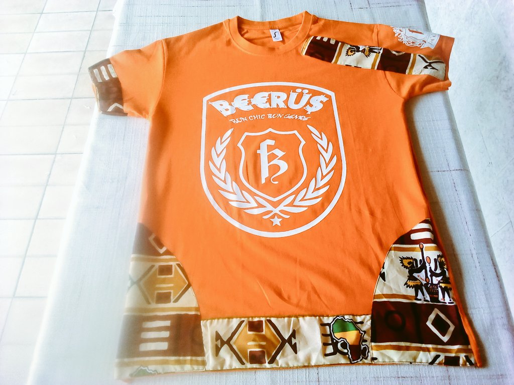 Beerus_BCBG's tweet photo. Une touche culturelle un style afritude pour un look assez original
Disponible sur Commande!!
#BeerusxMelps 
#Beerus #FB #BCBG #StreetWear #BeFashion #BeSwagg #BeRelax #UrbanMood #BeDressedByBeerus
👕👓💯 
#TheBrandYourLookNeed
♚B.C.B.G♚ https://t.co/dzN6KwFauB