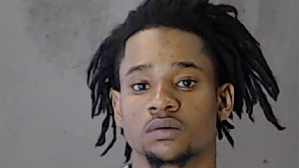 11AliveNews's tweet photo. Police: Teen kills friend for $1,500 https://t.co/vOQgxciaG0 https://t.co/RMm41LuRqY