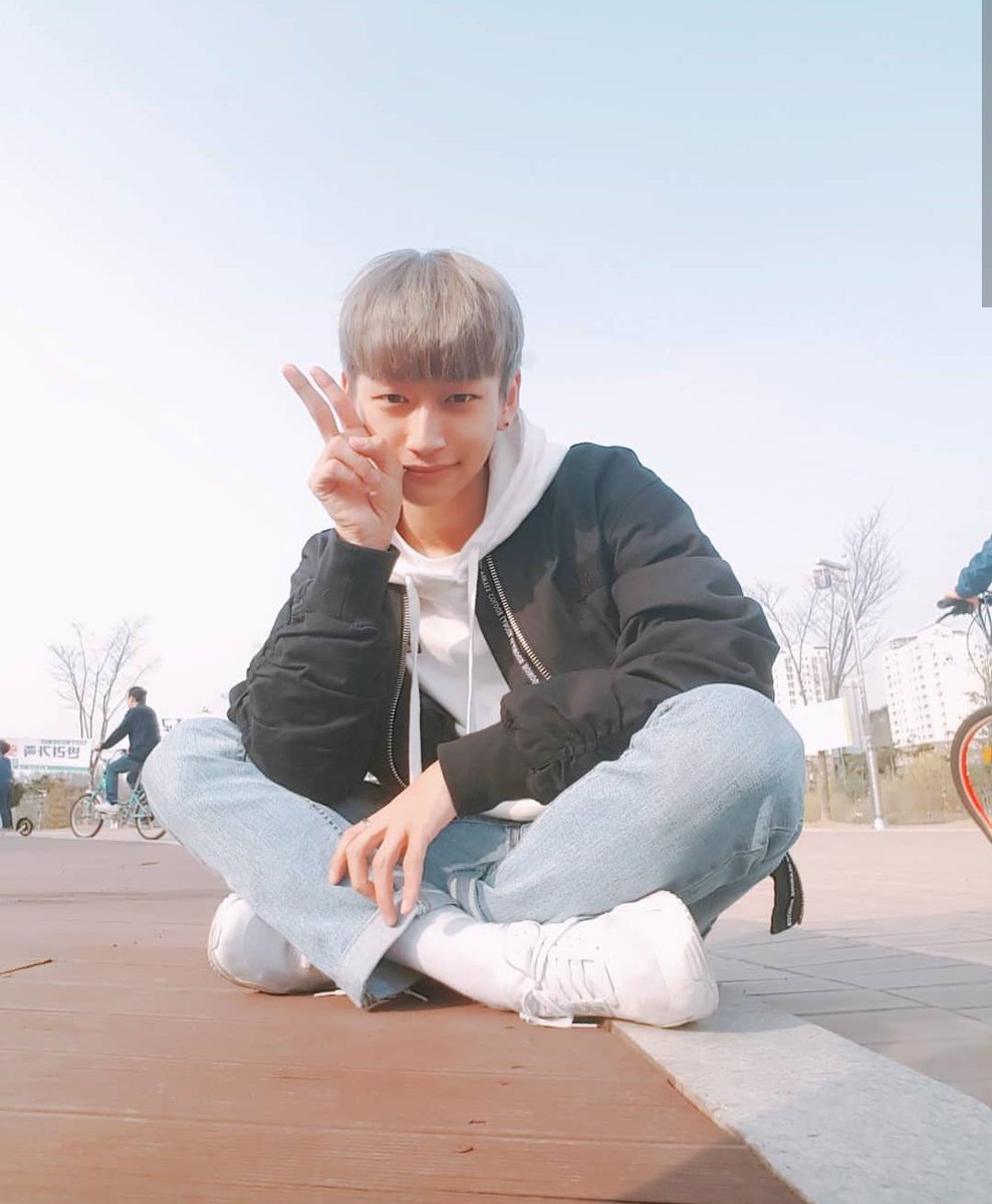 jbj_jbb's tweet photo. ::JBJ 쓸데없는 정보봇::

💕켄균소호빈+태 💕혐생 덕에 자주 못옵니다.5비제+태 하는 제가 불편하시다면 블락해주세요

그렇게 울고불고 난리치고 해바라기 들고 광고 올리던 젭 데뷔 싫어했고 애교 많던 고양이 냥아치로 만들고 유기한 그 분 품지 않습니다.

#JBJ #JBJ95 #권현빈 #김동한 #노태현 https://t.co/qIYJAgQsEh