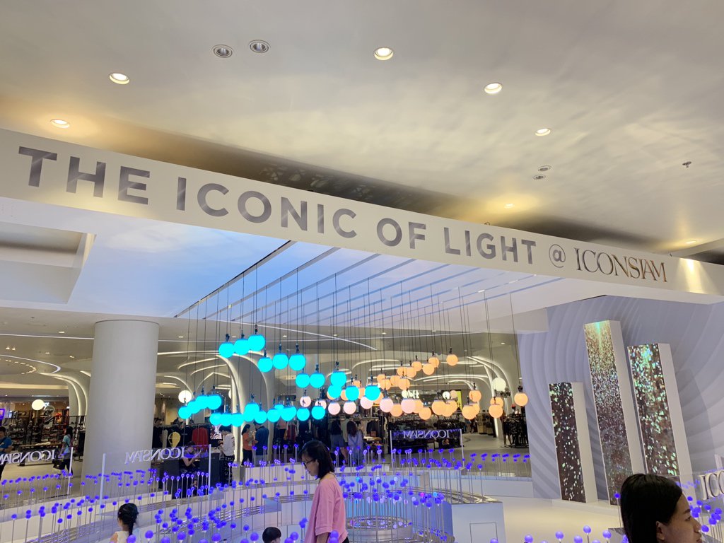 BkkGreg's tweet image. Fifty billion baht and they couldn’t spend 1,000b on a copywriter.