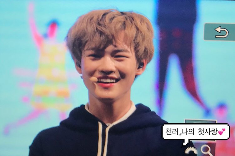 chenlefirstlove's tweet photo. 181110 해피천러 #천러 #chenle #nctdream #엔시티드림 https://t.co/JDp6bxQdNf