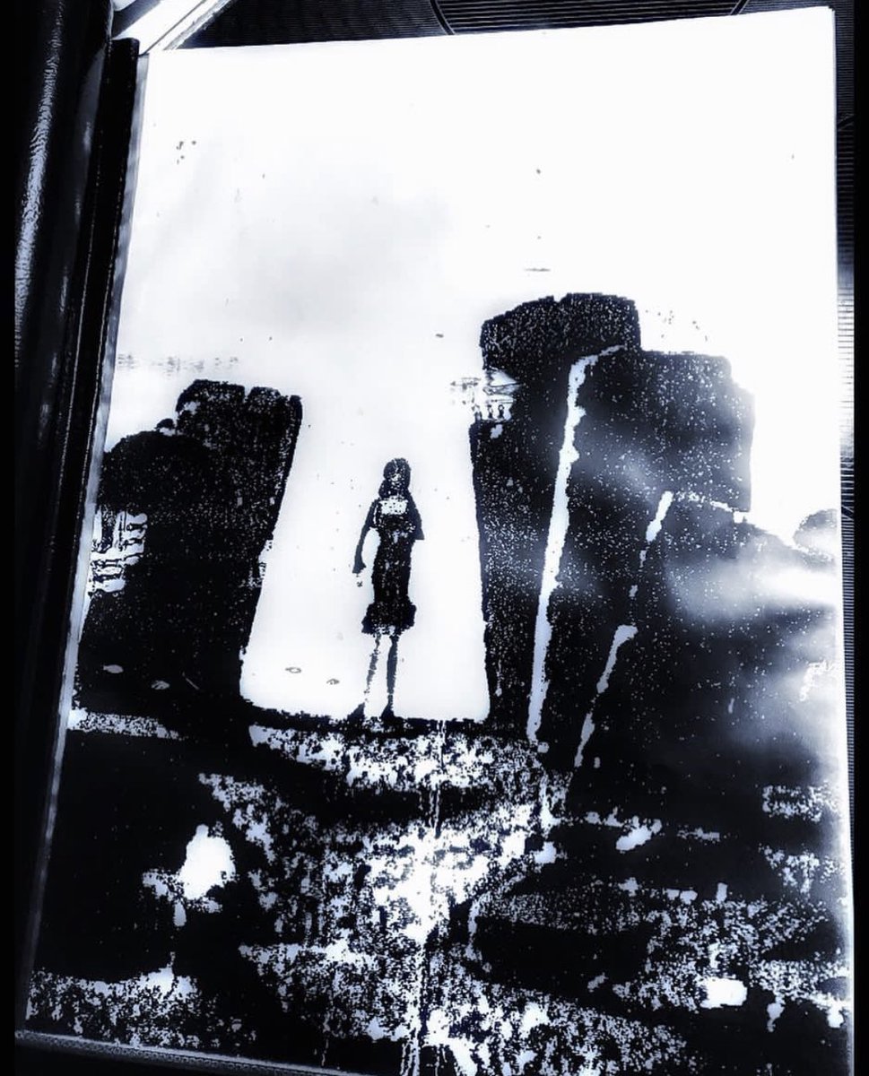 MyleneEnContinu's tweet photo. Des extraits du dossier de découpage de #EnConcert89 pour #MylèneFarmer a été partagé sur Instagram par @FrancoisHANSS.
Merci à lui pour ces trésors ! https://t.co/t5O1l9YUWm