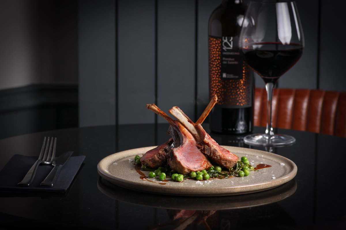 Monteithsclose's tweet image. Salt aged lamb rack, peas, hispi cabbage &amp;amp; mint jus. Best enjoyed with a well chosen glass of red.