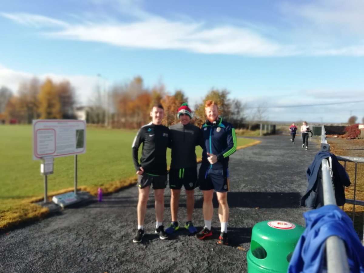 Lovely morning here in Roscommon at the @RunningForJosie fun run. Senior Roscommon Hurlers Naos Connaughton, Gearoid Egan and Hugh Rooney. Looking food lads. <a href="/RoscommonGAA/">Roscommon GAA</a>