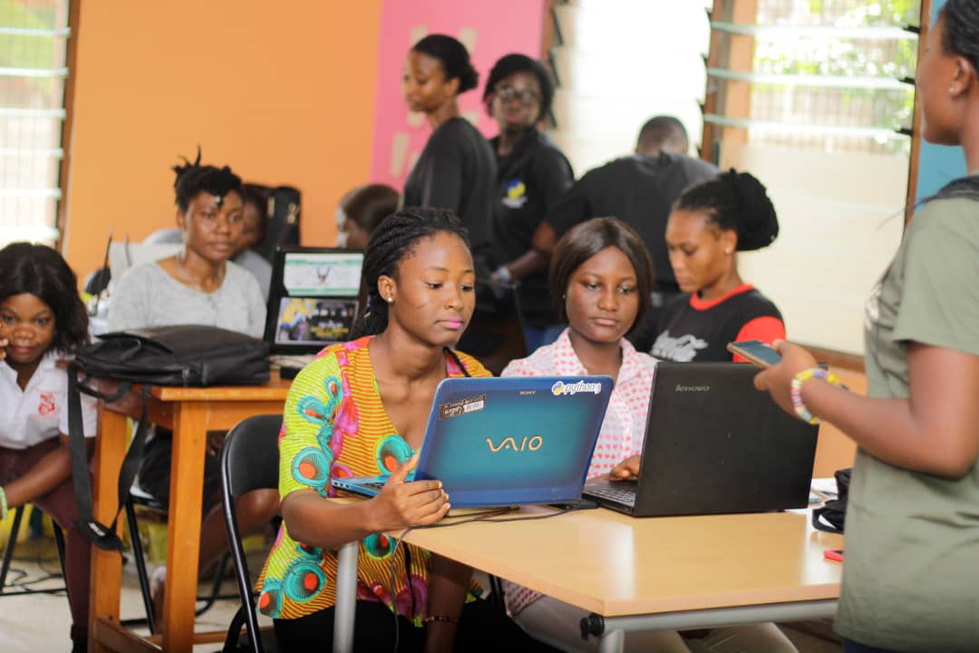 PyLadiesGhana's tweet image. We are currently @Honodehub teaching and learning #python.

#CodingWithKindness #PyLadiesHo