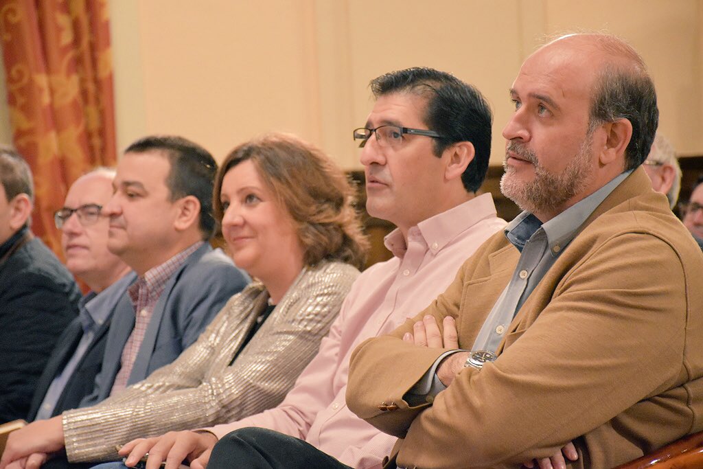 Guijarrojl's tweet image. Iniciamos en #CiudadReal los foros de debate #JuntosProgresamos organizados por @PSCMPSOE. No cabe duda de que estamos mejor que hace tres años y ahora, como hacemos siempre, escuchando a la ciudadanía, queremos sentar las bases de un crecimiento sostenible en #CLM