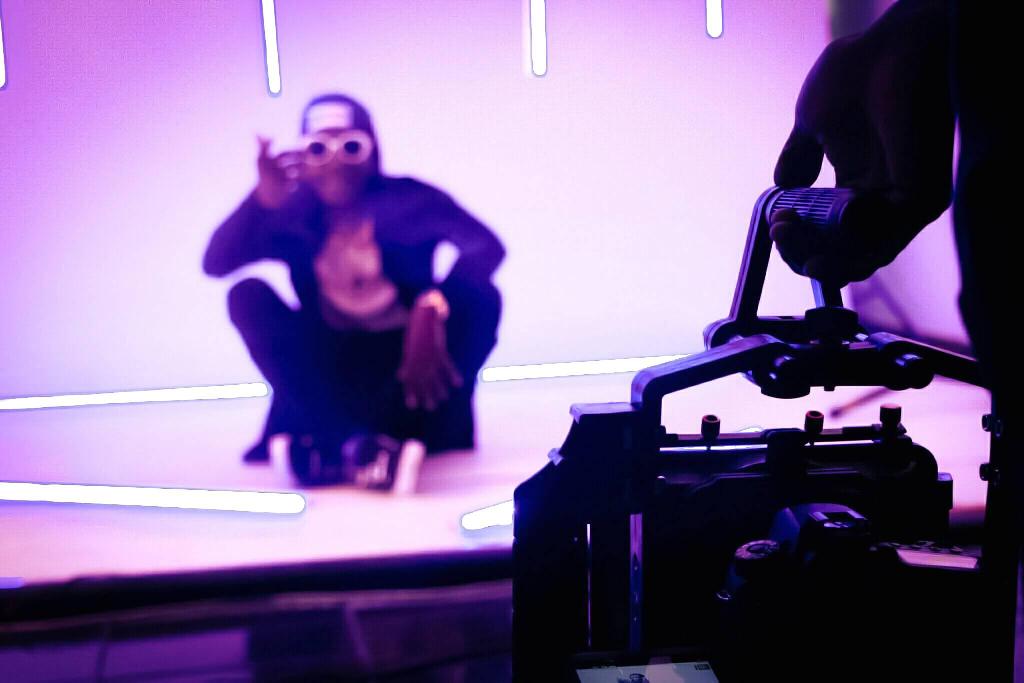 LyrikalBusta's tweet photo. 🇸🇿📹 #iNumberVisuals check link out in my Bio.

#NewSkoolKxNG🇸🇿🔥😉 https://t.co/70sEwlg2SQ