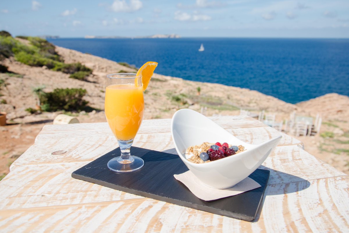Breakfast with a view 😍

Desayuno con vistas 😍