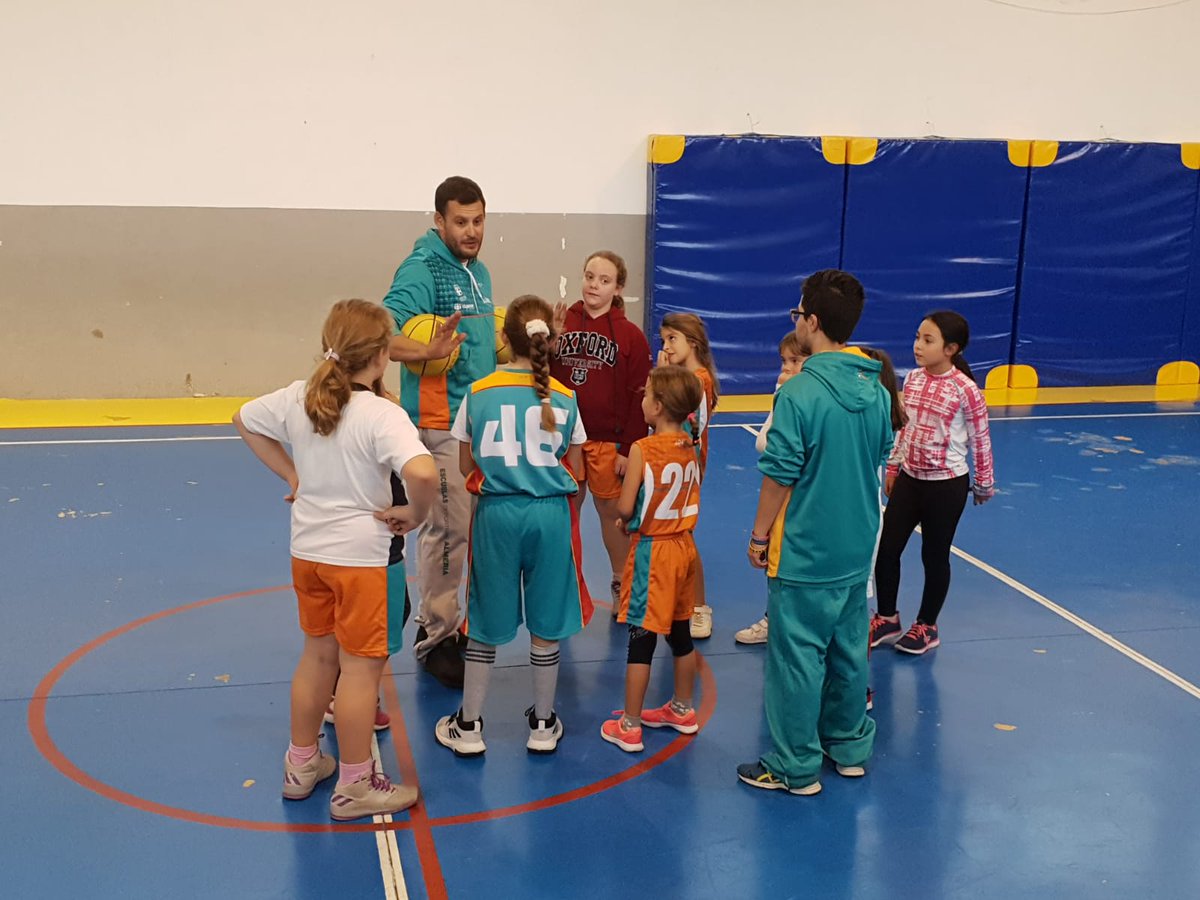 adaba_basket's tweet photo. Genial la tarde de #baloncesto #adaba, con la concentración abierta  #PREMINIBASKET,  para tercer y cuarto curso de Educación Primaria, que se repetirá  el próximo  viernes. 

#clubadaba #baloncesto #niños #niñas #almeria @AlmeriaFAB https://t.co/8R73tp1caH