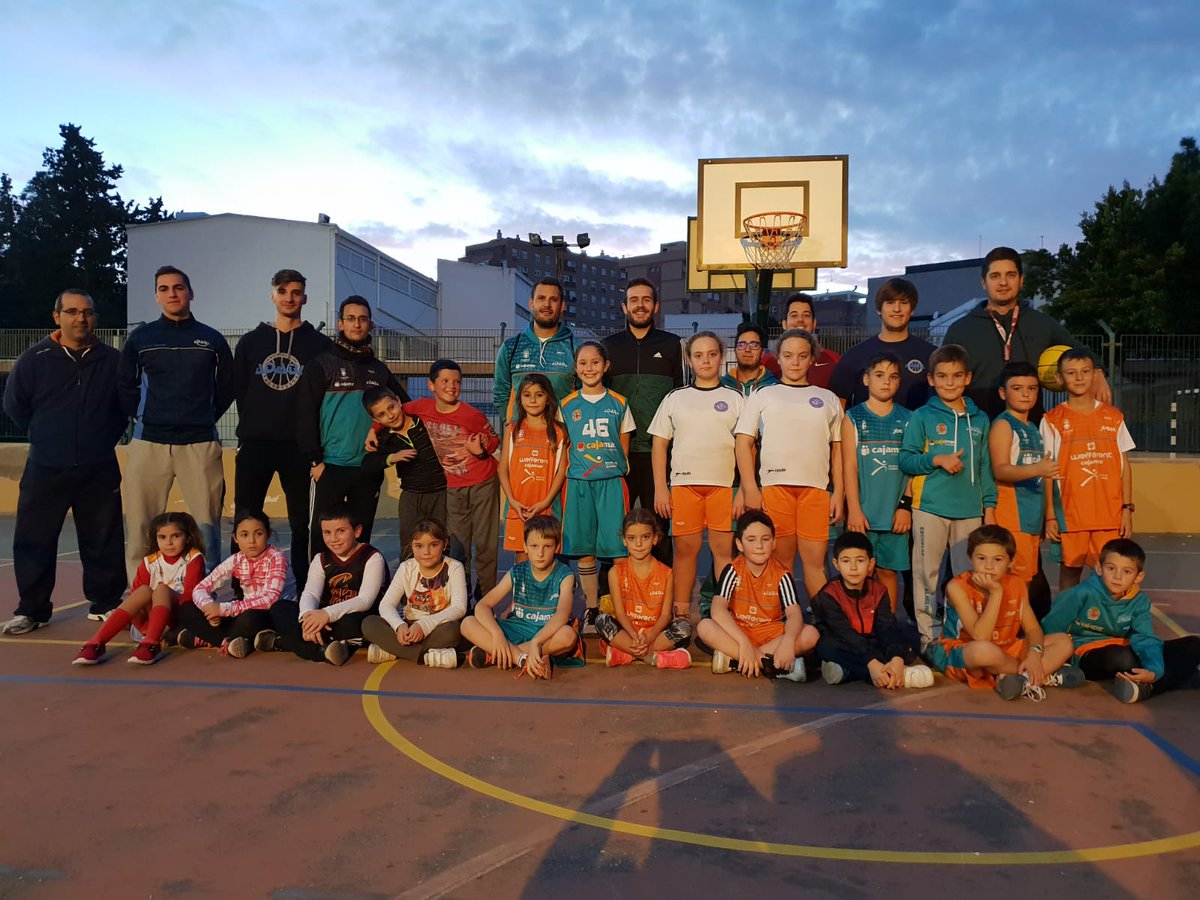 adaba_basket's tweet photo. Genial la tarde de #baloncesto #adaba, con la concentración abierta  #PREMINIBASKET,  para tercer y cuarto curso de Educación Primaria, que se repetirá  el próximo  viernes. 

#clubadaba #baloncesto #niños #niñas #almeria @AlmeriaFAB https://t.co/8R73tp1caH
