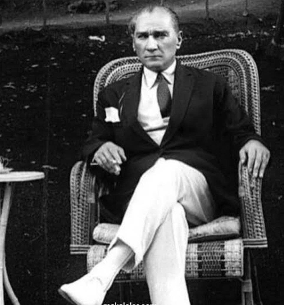 Bir türk kadını olarak sayende varım,sayende okudum,sayende meslek sahibi oldum,kazandığım her kuruş, özgür aldığım her nefes senin sayende.Bunun verdiği minnet ve aşkla ömrümün sonuna kadar ailemin bana seni anlattığı gibi bende anlatmaya,anmaya sevmeye devam edeceğim. #10Kasım