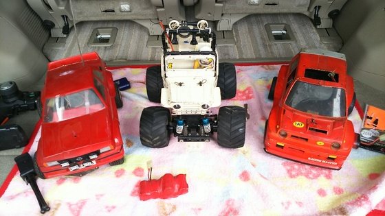 横浜 大口 宝明楼 独り言 僕は走るオモチャが大好きです ミニカーから車 バイク含む おまけに少し変わった種類が好みらしい 笑 変態 遊ぶのはいいんだけど 飽きるのも早い 笑 タミヤ 京商 Rc ラジコン ウイリー T Co Ubswfrtcbv