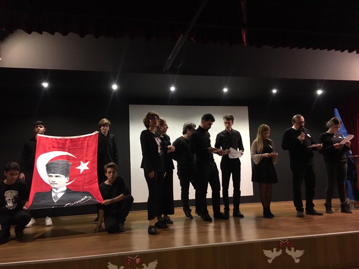 UHLMALTEPE's tweet photo. Fikirler Ölmez... 
Ulu Önder Mustafa Kemal Atatürk’ü rahmet ve saygıyla anıyoruz 🙏🏻
#10Kasım https://t.co/MakwKFUOf4