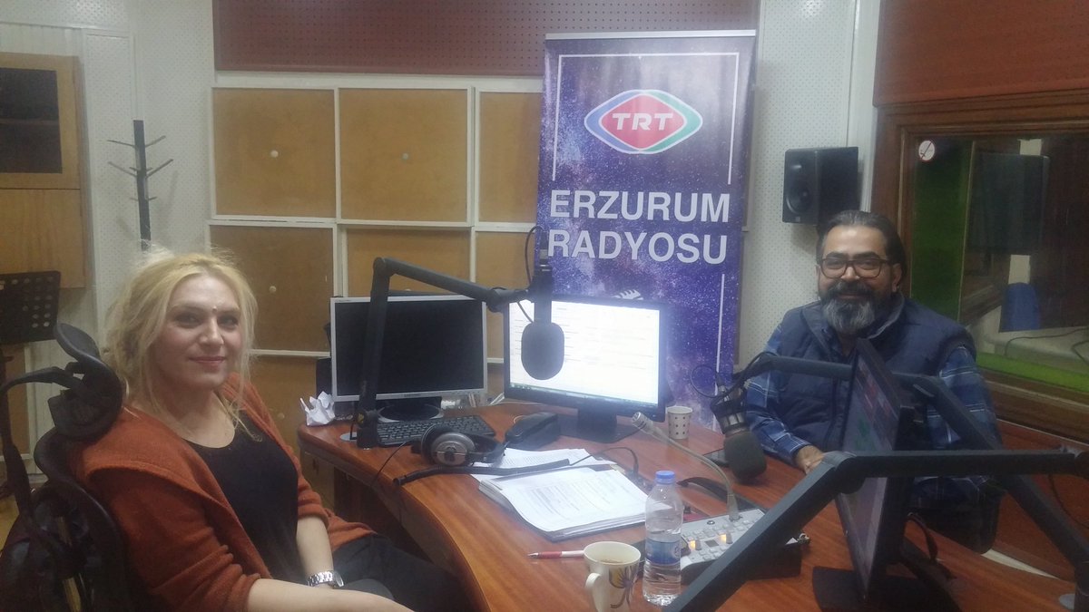 Tansu Köse Yurdagül (@tansuyurdagul) on Twitter photo Gazeteci Sinan Özcaylak studyo konugumuz. Gundeme dair bir soylesi gerceklestiriyoruz.<a href="/TRTErzurum/">TRT Erzurum Radyosu</a> Gazeteci Sinan Özcaylak studyo konugumuz. Gundeme dair bir soylesi gerceklestiriyoruz.<a href="/TRTErzurum/">TRT Erzurum Radyosu</a>