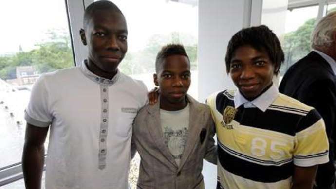 Charly Musonda Sr had a good career, but is perhaps best known for his sons. Charly Jr is at Chelsea ( on loan at Vitesse). His other sons, Tika and Lamisha, were also signed by Chelsea, are now at Llagostera B. Remarkably, "the Musonda boys" have all played for Belgium youths
