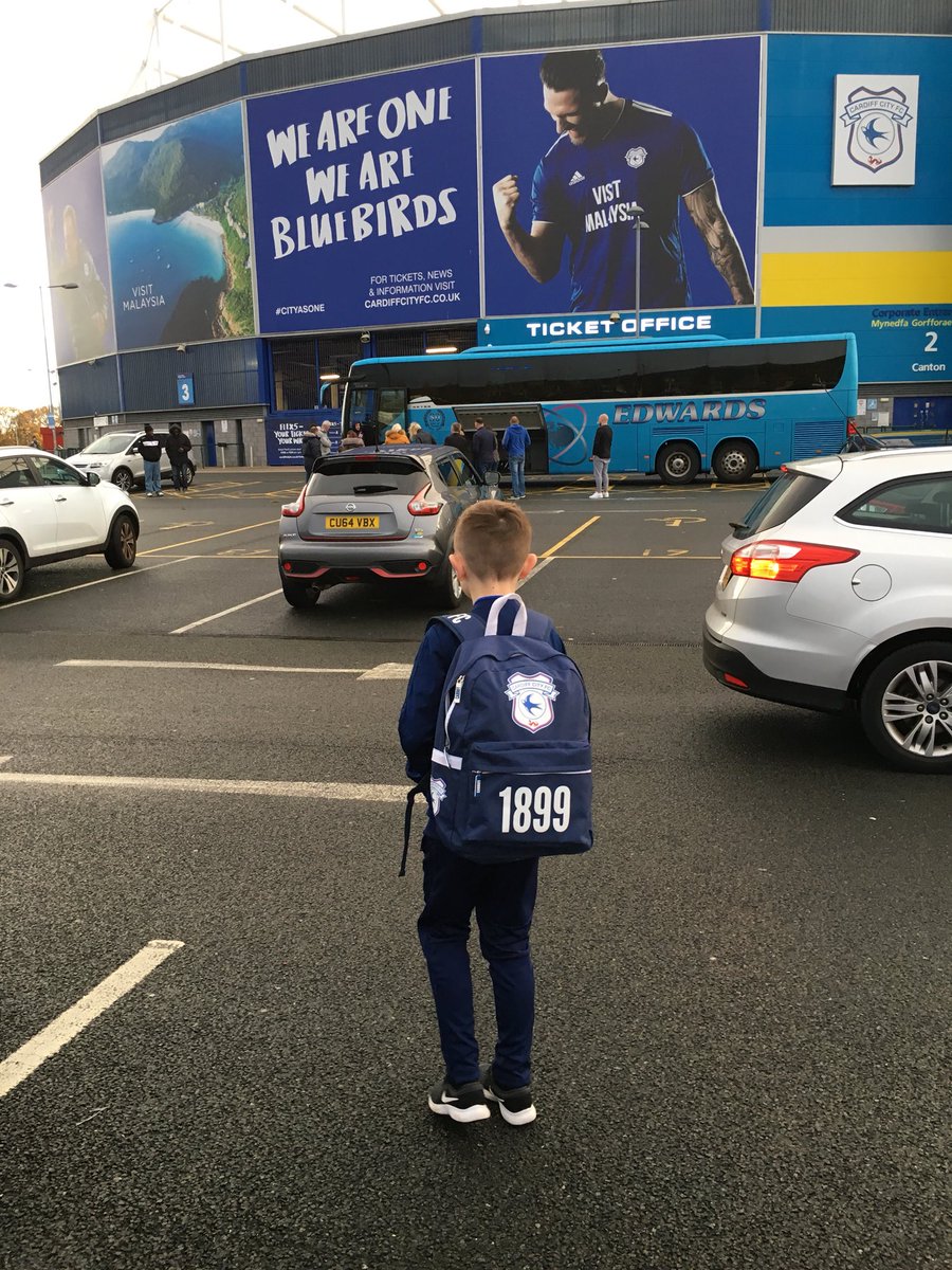 asgareth1's tweet photo. Arsenal away for our little keeper today 😊⚽️ https://t.co/hUgglURHf5