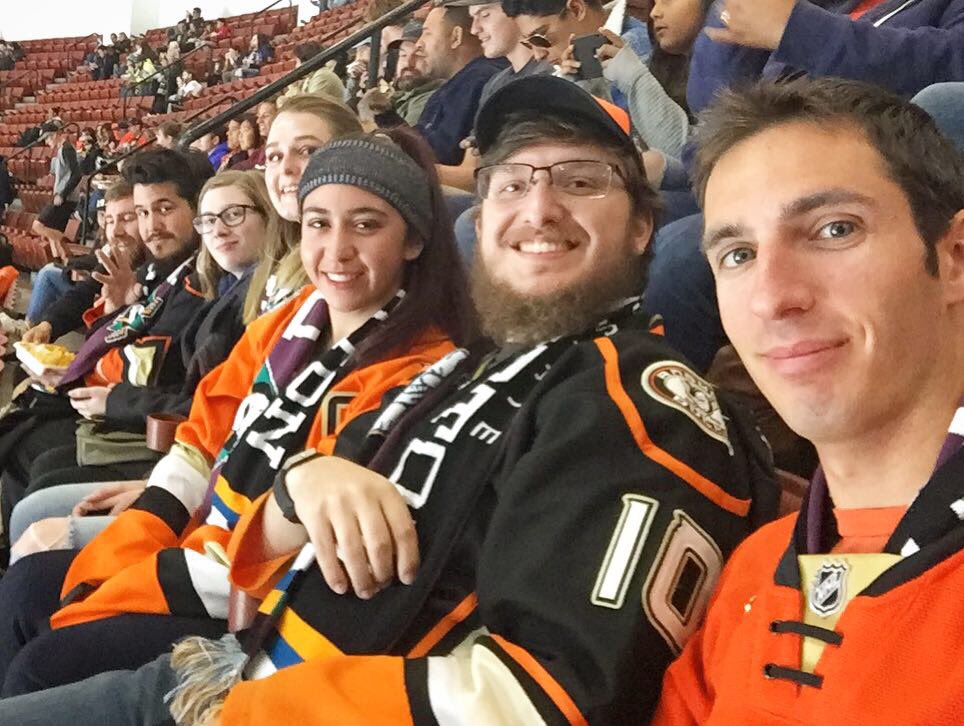 ArchersofCSUF's tweet photo. CSUF Ducks Night 2018 🙌🏼💥🏒🦆🥅 #LetsGoDucks #GoDucks #csuf #csufullerton #csufarchery #archersofcsuf #titanpride #familyouting https://t.co/XEFs37j5qq