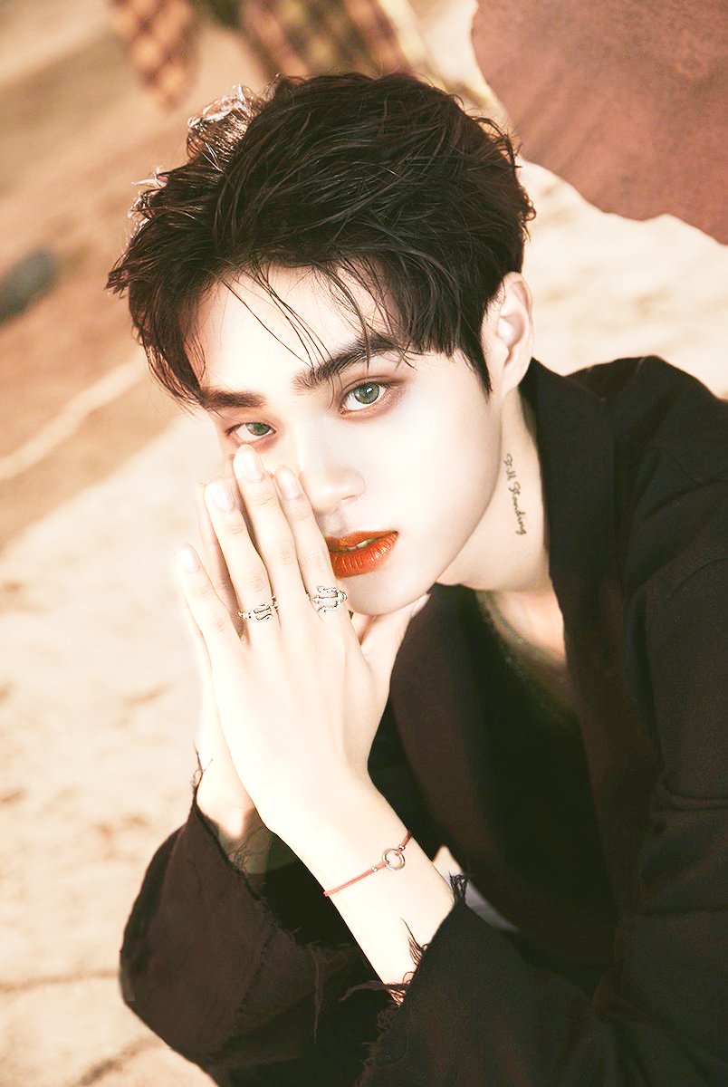 wBinjt1's tweet photo. [ Adventure! 👊]

#WannaOne #워너원 #이대휘 #LeeDaeHwi #POWEROFDESTINY #봄바람 #DAEHWIm #editing #Edit #coloring #w1 #w1edit #color https://t.co/y8iZ2BvVGO
