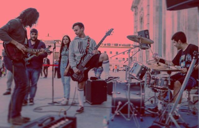 madfuzzmusic's tweet photo. El próximo miércoles tenemos jaleazo del bueno con @h13official @batzalband @juanitadinamita @arteraac. Entrada gratuita. 19:30 en @AliveMusicBar https://t.co/vyowSm9dlL