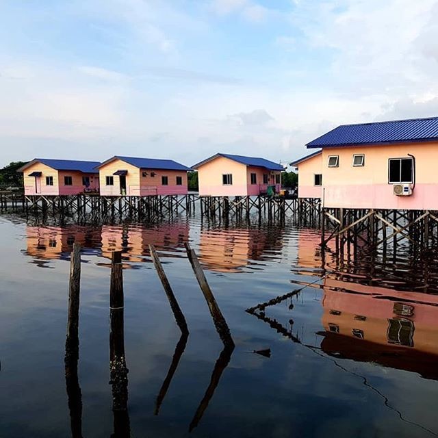 PulauLabuan's tweet photo. Traditional homestay in Kampung Patau-Patau 2 at #Labuan Island #Malaysia #Borneo

Photo by @kian.kiang https://t.co/PTwRnTFoEL https://t.co/v4rJc7SM3o
