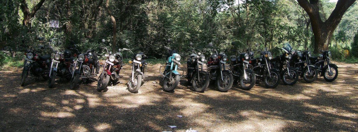 Autovibe2's tweet photo. Such meets keep the brotherhood alive, events running and bikes smoking
Shot on: #gitup Git2p Pro
#jawaisback #JawaMotorcycles #yjoci #yezdi #jawa #biking #weekendmeets #weekendvibes #mumbai https://t.co/vziwRhpfBc